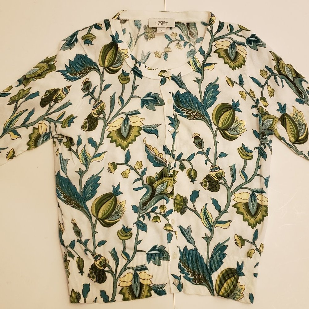 LOFT botanical short sleeve S